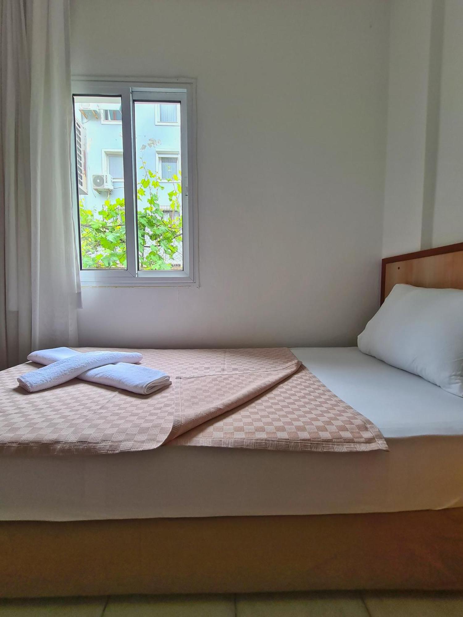 Fora Apart Otel Cesme Exterior photo