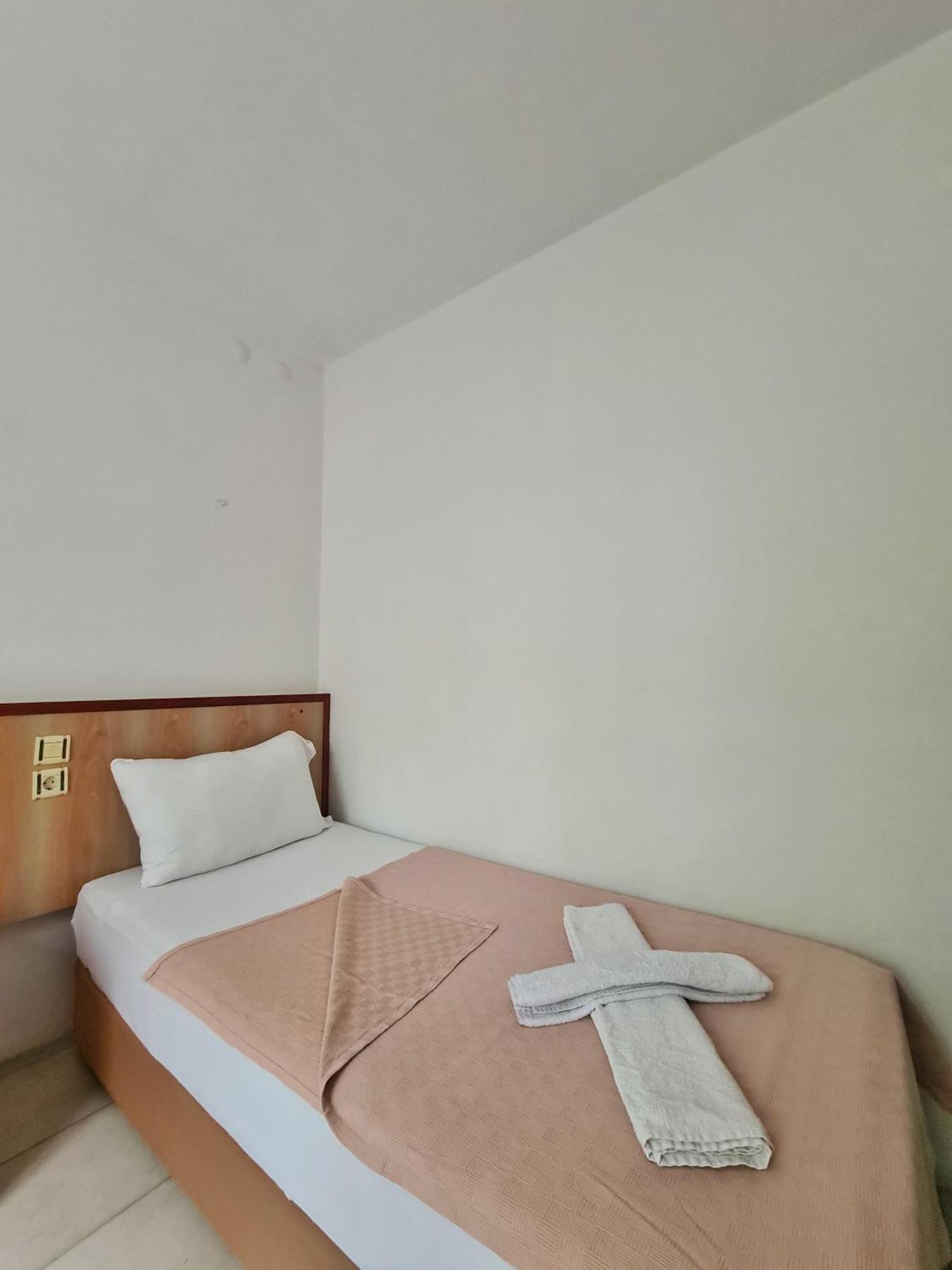 Fora Apart Otel Cesme Exterior photo