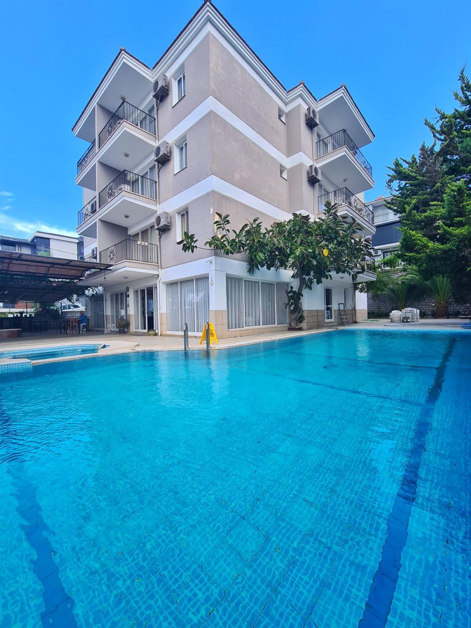 Fora Apart Otel Cesme Exterior photo