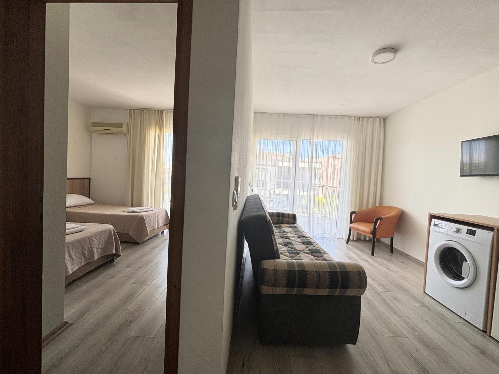 Fora Apart Otel Cesme Exterior photo